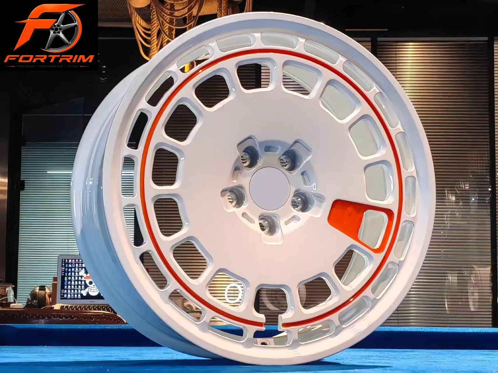 LZ-gw0459 White Rally Forged